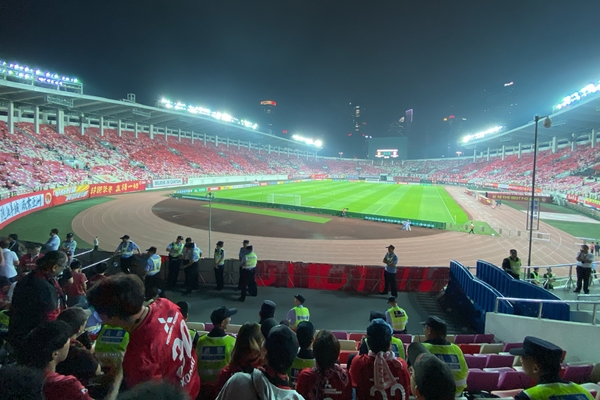 tienhua_stadium.jpg